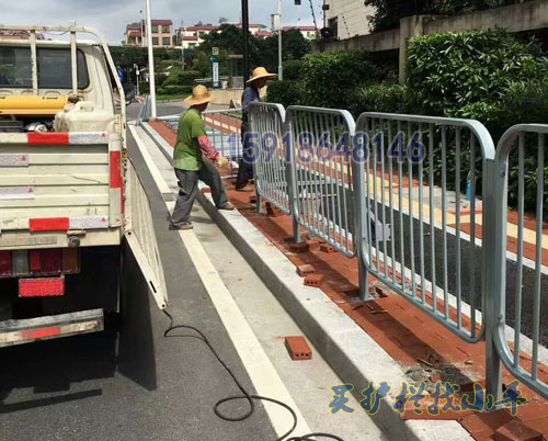 三亞人行道隔離欄按圖定做 海口公路護欄批發原始圖片2