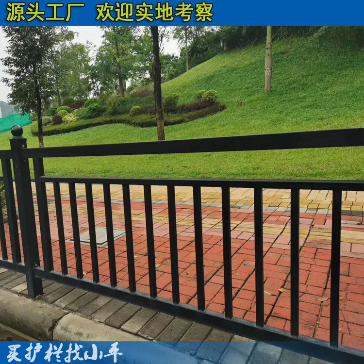 清遠市政工程交通護欄 工廠批發道路隔離欄 花都藍白道路護欄原始圖片3