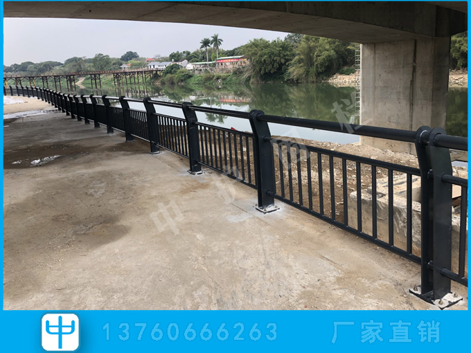 橋梁安全欄桿景觀護欄 增城公園景觀護欄不繡鋼圍欄生產(chǎn)商原始圖片2