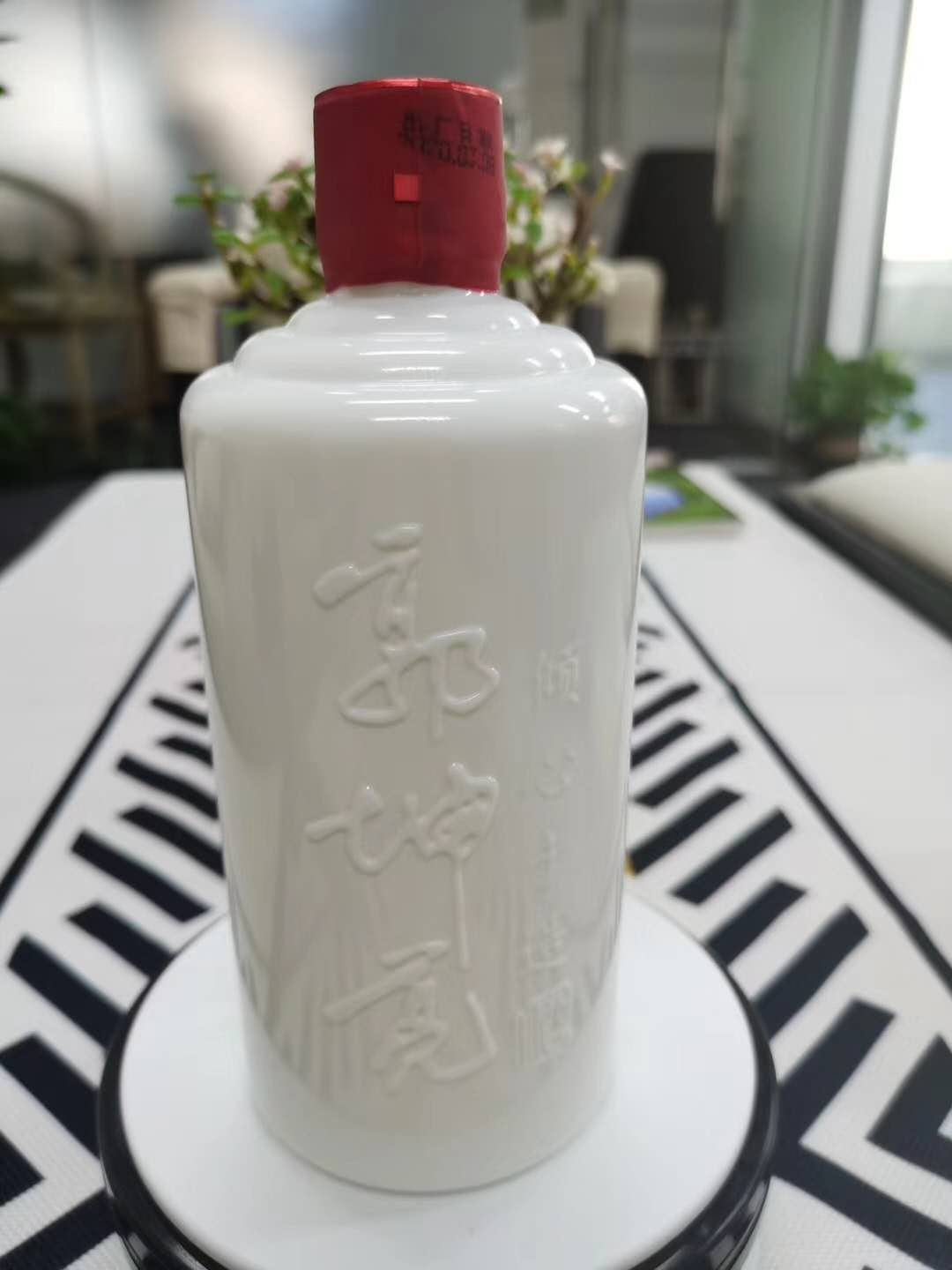 坤亮柔雅醬香型白酒