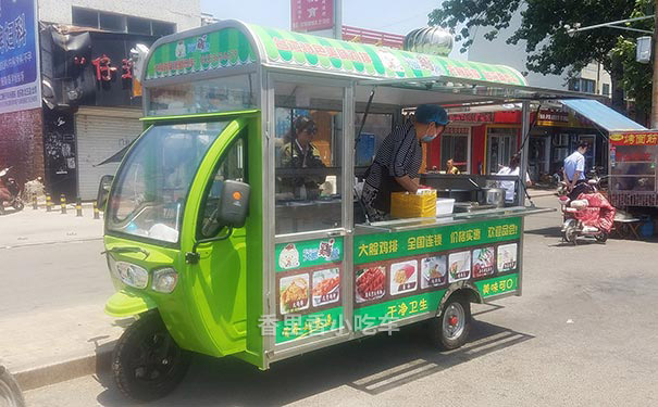 青島萊西電動快餐車廠家服務(wù)至上歡迎咨詢