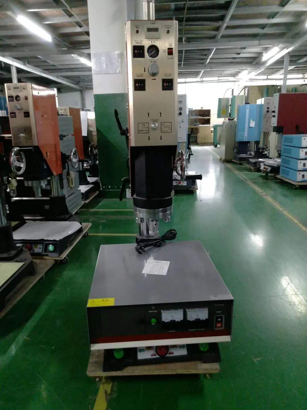 CSH-2020超聲波塑焊機20K超聲波焊接機