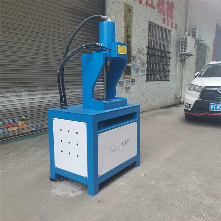 熱銷半自動(dòng)液壓沖孔機(jī) 圓管沖弧機(jī) 快速不銹鋼切45度角 角鋼切割原始圖片2