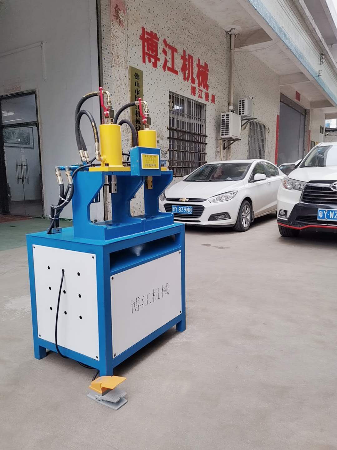 熱銷 欄桿沖弧液壓機(jī) 圓管38對51平弧機(jī) 鋼管坡口機(jī) 方管切斷模原始圖片3
