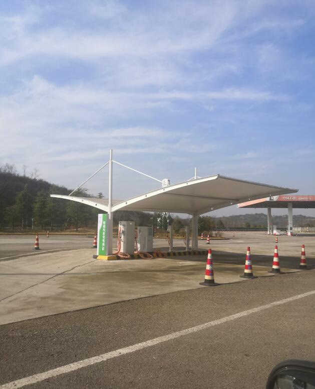 銅仁膜結(jié)構(gòu)車棚_車棚膜結(jié)構(gòu)施工_膜結(jié)構(gòu)自行車棚_專業(yè)安裝訂做原始圖片3
