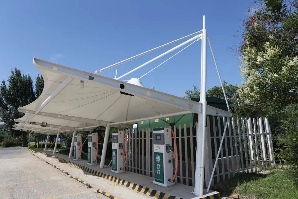 銅仁工廠污水池加蓋膜結構_廠區膜結構停車棚_鋼結構停車棚