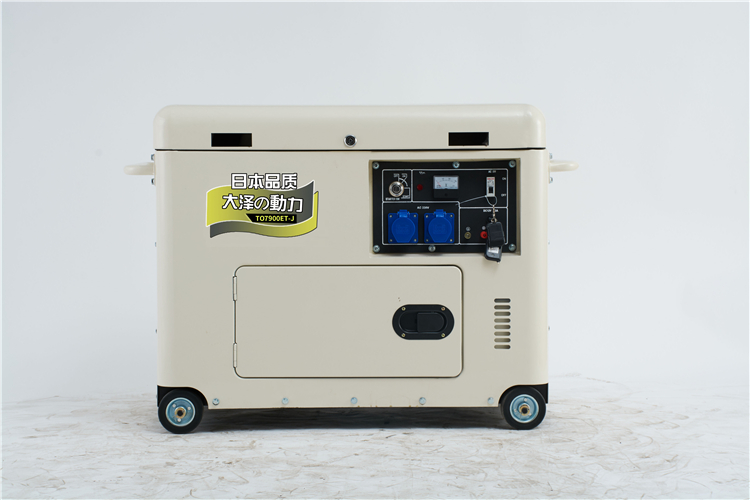 車載12KW汽油發(fā)電機(jī)