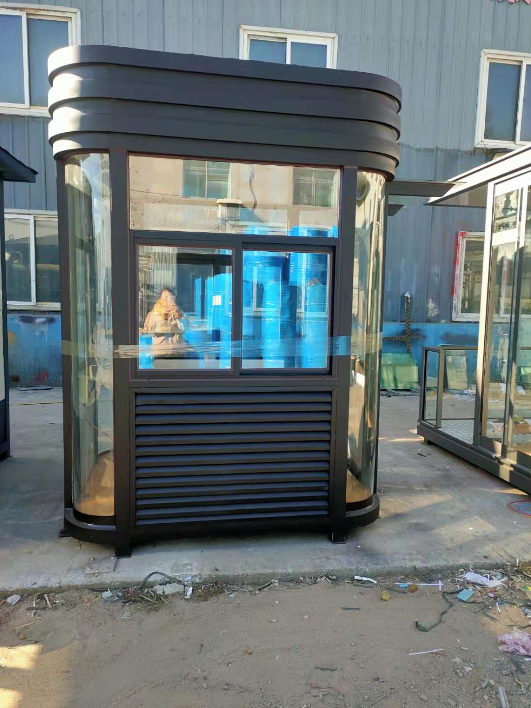 沈陽房地產站臺崗亭/形象售樓處崗亭/不銹鋼崗亭活動崗亭/安裝圖片